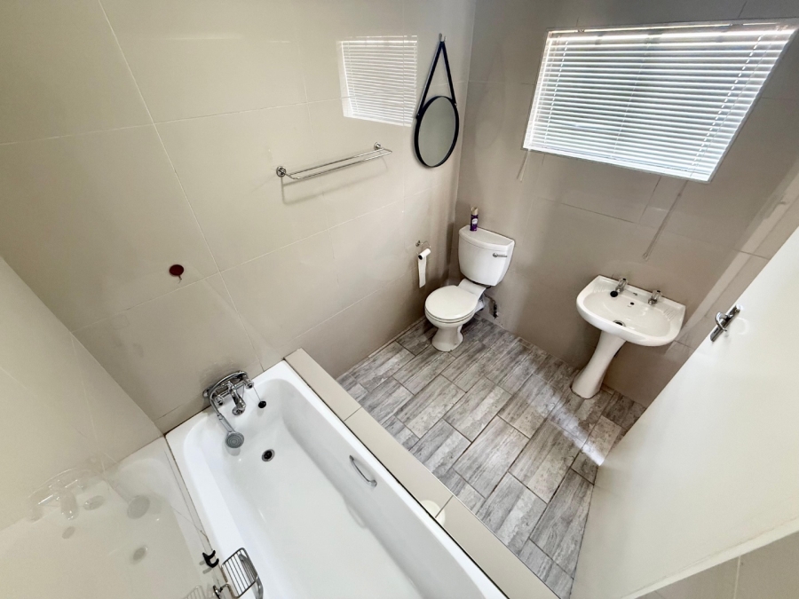 2 Bedroom Property for Sale in Doringkruin North West